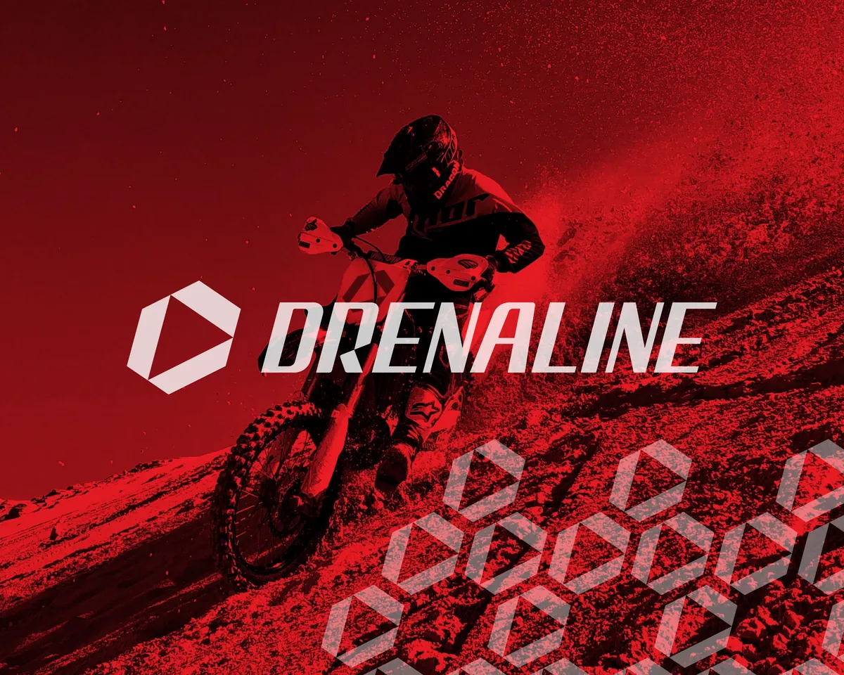 Pattern Drenaline su fotografia di discesa in mountain bike